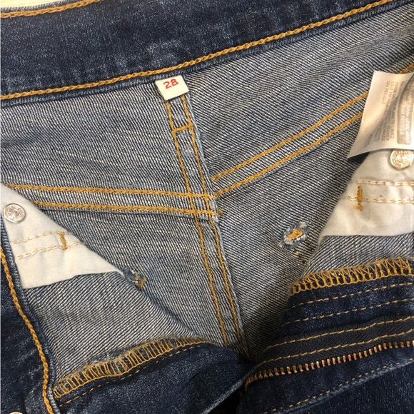 Levi’s jean shorts. Size 28. - Picture 3 of 6